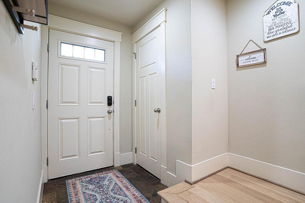 Exquisite Central Townhome With Spacious Loft And Gourmet Kitchen Seattle Exterior foto